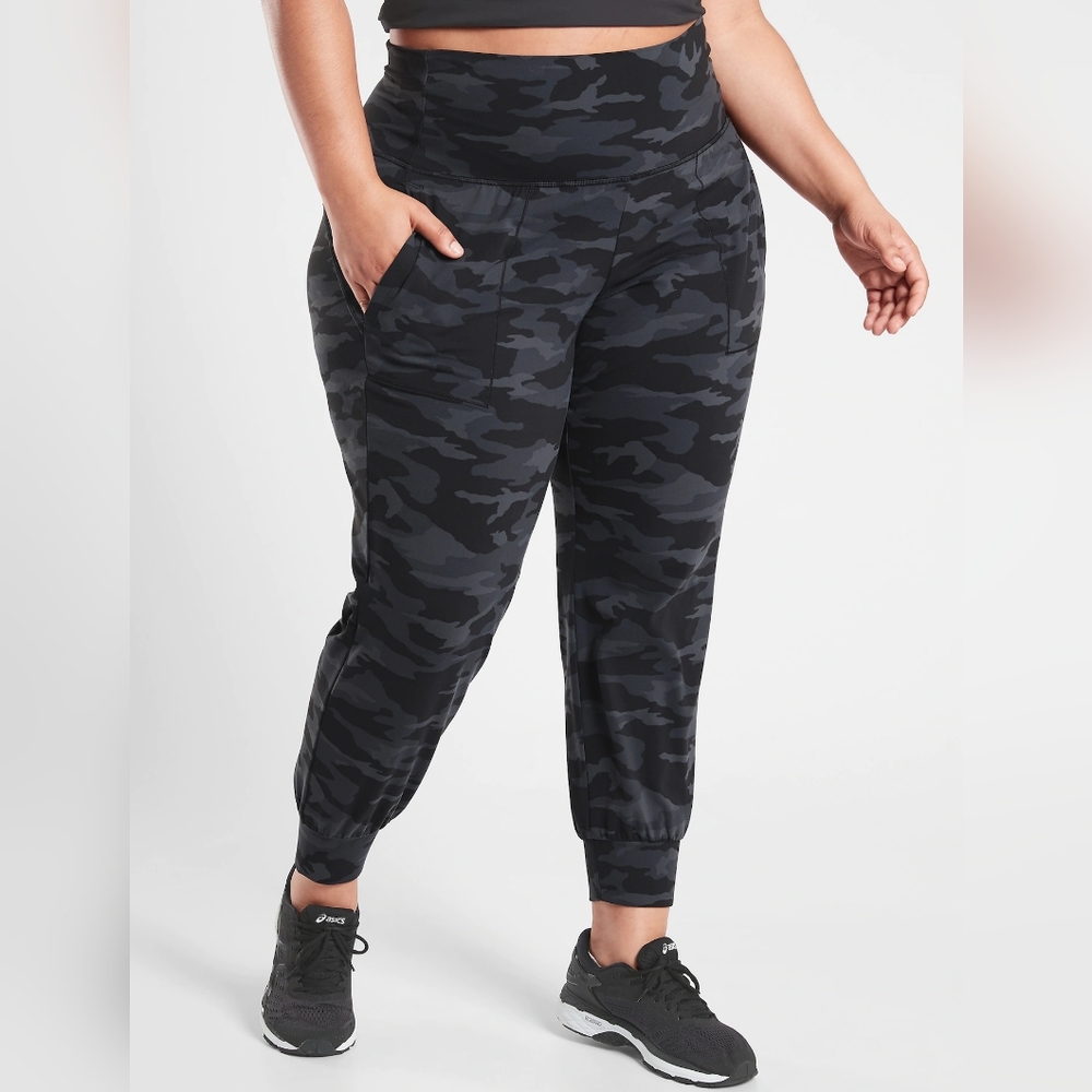 Athleta Salutation Camo Joggers, MP, Black, NWT - Picture 6 of 16